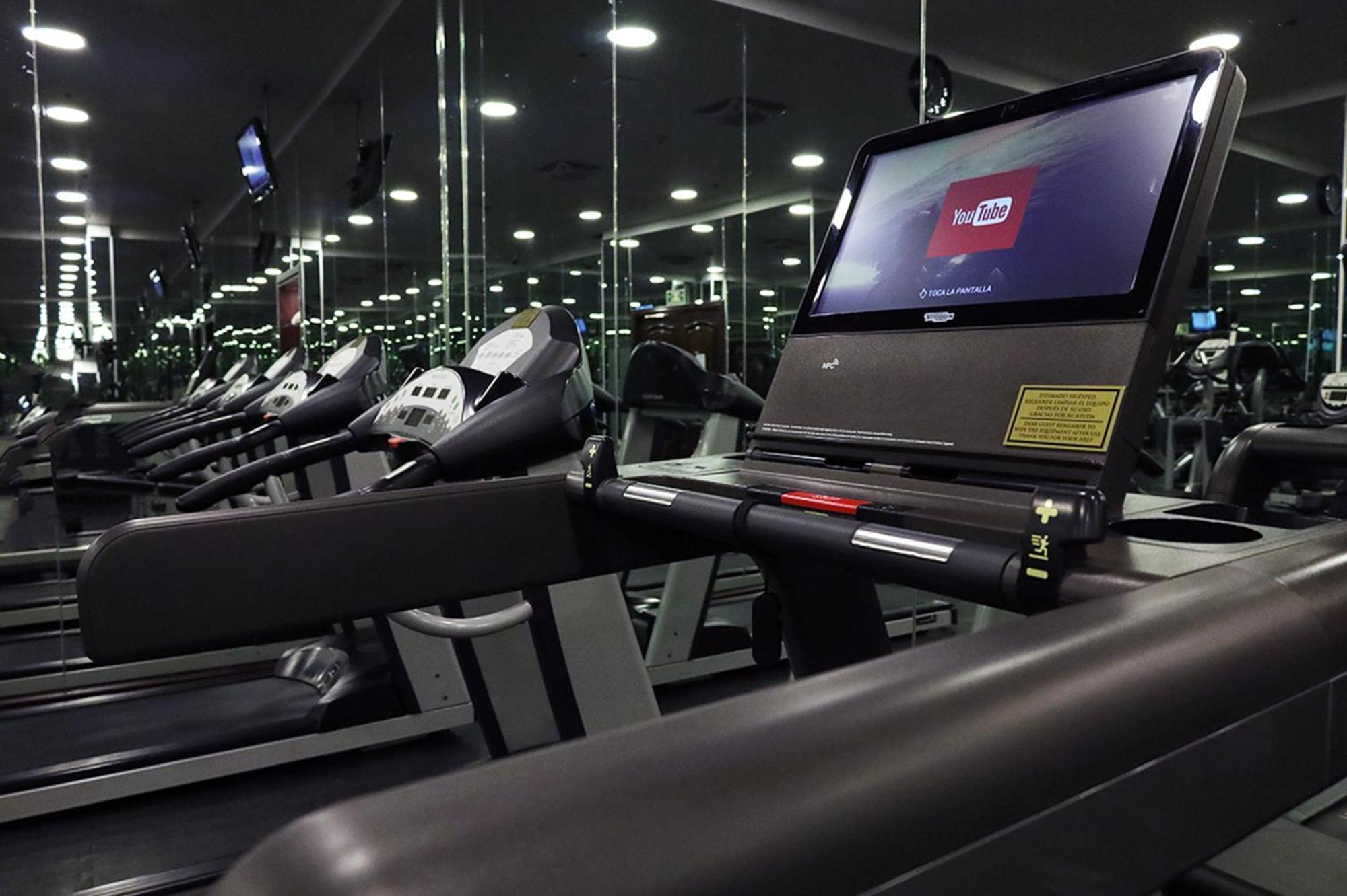 Gran Hotel Ciudad De Mexico Zocalo View Εξωτερικό φωτογραφία Anytime Fitness treadmill